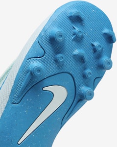 ナイキ ジュニア マーキュリアル ヴェイパー 16 クラブ 'グレイシャーブルー' FQ8290-400 Sizing ナイキ ジュニア マーキュリアル ヴェイパー 16 クラブ 'グレイシャーブルー' FQ8290-400