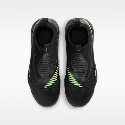 Shop Nike Junior Phantom 6 Academy Noir/Noir/Vert Illusion HQ2049-001