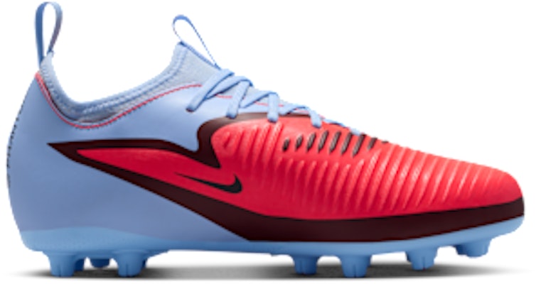 Nike Junior Phantom 6 Low Academy Royal Tint/Black/Bright Crimson HQ2046-400 Lookbook Nike Junior Phantom 6 Low Academy Royal Tint/Black/Bright Crimson HQ2046-400