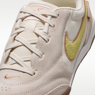 Sizing Nike 小童 Tiempo Street Gato PRM 灰/月光灰/檸檬毒配色足球鞋 IV5706-100