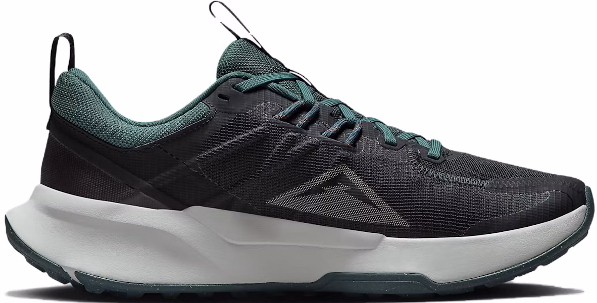 Nike Juniper Trail 2 'Negro Selva Profunda' DM0822-006 Lookbook Nike Juniper Trail 2 'Negro Selva Profunda' DM0822-006