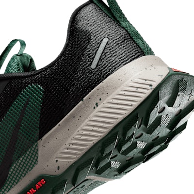 Nike Juniper Trail 3 Black/Fur/Bright Crimson/Black FQ0904-006 Cheap Nike Juniper Trail 3 Black/Fur/Bright Crimson/Black FQ0904-006