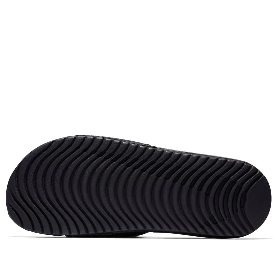 Shop ナイキ カワ アジャスト ''ブラック ホワイト'' 834818-001