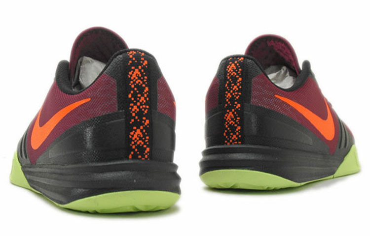 Shop 耐吉 KB Mentality 科比 中低幫 復古籃球鞋 男款 黑紫