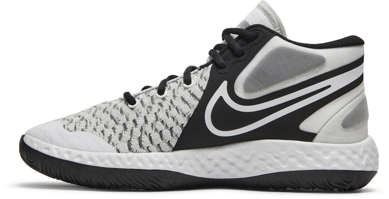 Nike KD Trey 5 VIII EP 'Putih Hitam' CK2089-101 Lookbook Nike KD Trey 5 VIII EP 'Putih Hitam' CK2089-101