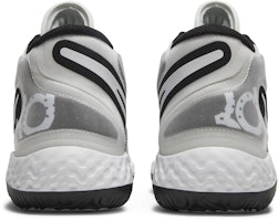 Nike KD Trey 5 VIII EP 'Blanco Negro' CK2089-101 Details for Nike KD Trey 5 VIII EP 'Blanco Negro' CK2089-101