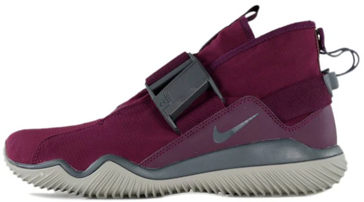 耐吉 KMTR Premium '波爾多紅' 921664-600 Lookbook 耐吉 KMTR Premium '波爾多紅' 921664-600