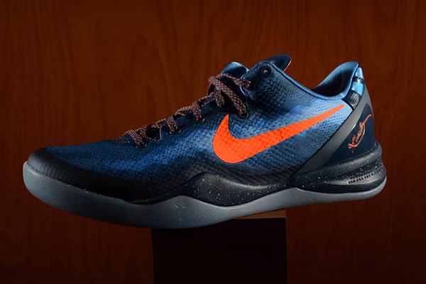 Kobe 8 2025 blue blitz