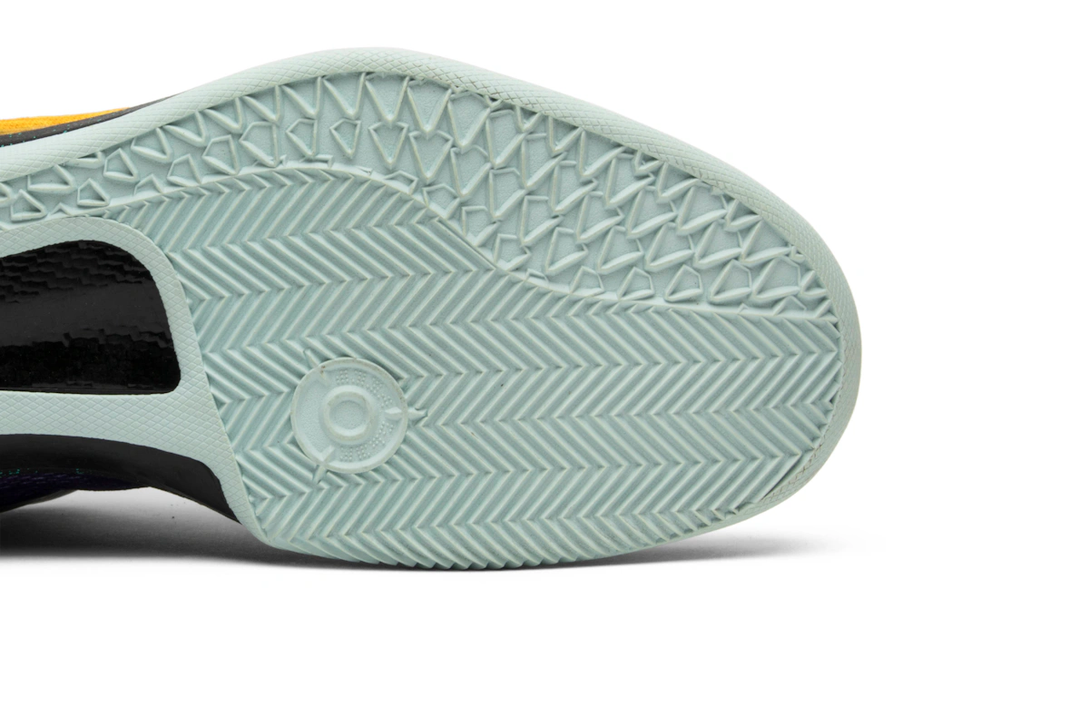 Nike Kobe 8 Easter 555035-302