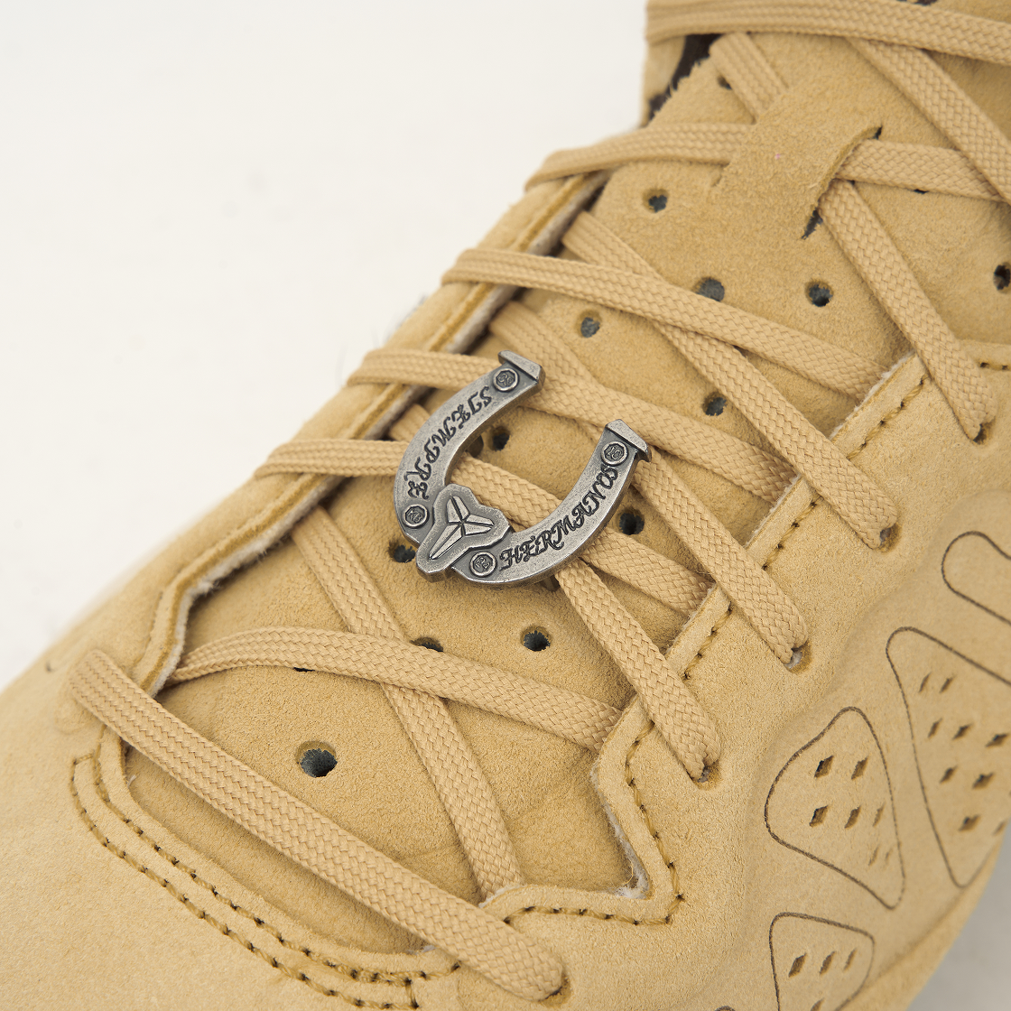 Sizing 耐克科比8 Protro ''马年'' IM1820-100