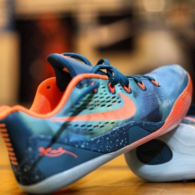 Nike Kobe 9 'Peach Jam' 695353-384 - Kasut Bola Keranjang Klasik Details for Nike Kobe 9 'Peach Jam' 695353-384 - Kasut Bola Keranjang Klasik