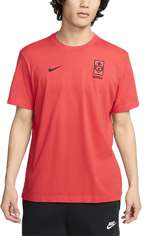 nike-korea-essentials-embroidered-logo-short-sleeve-football-shirt-red-men-fv-9382-679