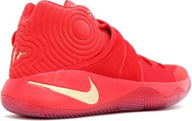 Kyrie best sale 2 gold