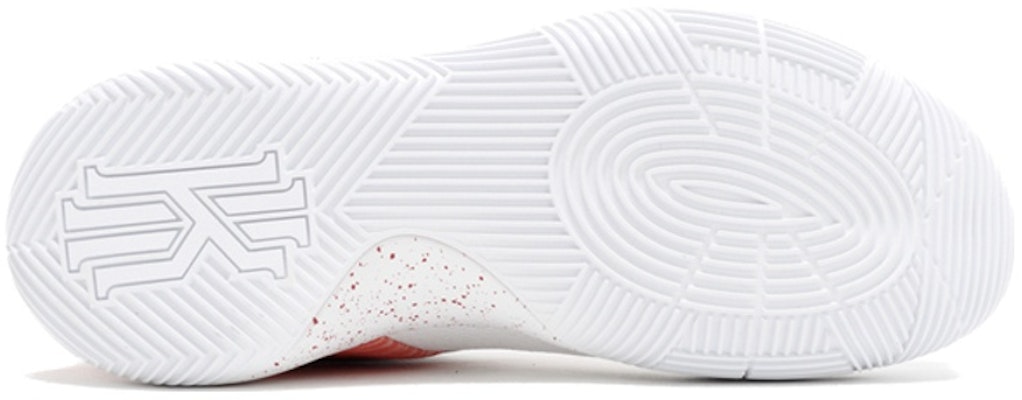 Nike Kyrie 2 Ky-Rispy Kreme (Nike iD) 中幫 實戰籃球鞋 男款 白粉 Lookbook Nike Kyrie 2 Ky-Rispy Kreme (Nike iD) 中幫 實戰籃球鞋 男款 白粉