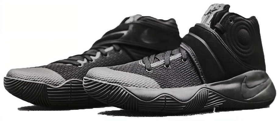 Nike Kyrie 2 'Triple Black' Sepatu Basket Hitam 100% Autentik 819583-008 Order Nike Kyrie 2 'Triple Black' Sepatu Basket Hitam 100% Autentik 819583-008
