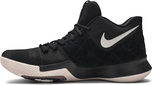 耐克Kyrie 3 黑色麂皮篮球鞋 852395-010 Lookbook 耐克Kyrie 3 黑色麂皮篮球鞋 852395-010