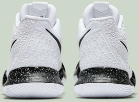 Nike Kyrie 3 TB Putih Hitam 917724-100 Shop Nike Kyrie 3 TB Putih Hitam 917724-100