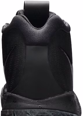 Nike Kyrie 4 'Blackout' 943806-008 - Kasut Sukan Terbaik Sizing Nike Kyrie 4 'Blackout' 943806-008 - Kasut Sukan Terbaik