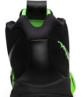 나이키 카이리 4 '할로윈' (Nike Kyrie 4 'Halloween') 943806-012 Sizing 나이키 카이리 4 '할로윈' (Nike Kyrie 4 'Halloween') 943806-012