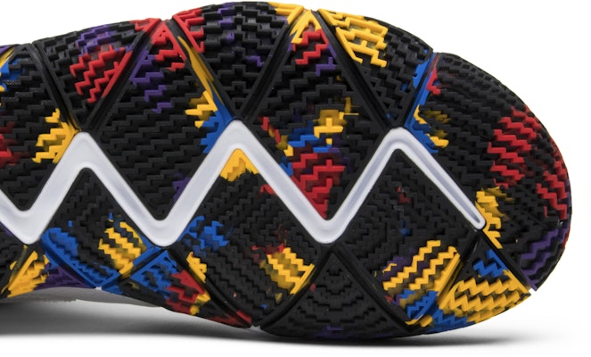Nike Kyrie 4 'NCAA Tournament' 943806-104 Purchase Nike Kyrie 4 'NCAA Tournament' 943806-104