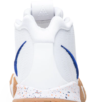 Nike Kyrie 4 Uncle Drew 943806-100 - Kasut Bola Keranjang Stylish Sizing Nike Kyrie 4 Uncle Drew 943806-100 - Kasut Bola Keranjang Stylish