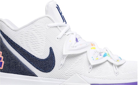 耐克 Kyrie 5 'Have A Nike Day' 运动鞋 AO2918-101 Order 耐克 Kyrie 5 'Have A Nike Day' 运动鞋 AO2918-101