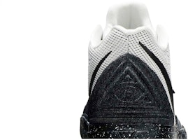 耐克Kyrie 5 EP '曲奇奶油'篮球鞋 AO2919-100 Sizing 耐克Kyrie 5 EP '曲奇奶油'篮球鞋 AO2919-100