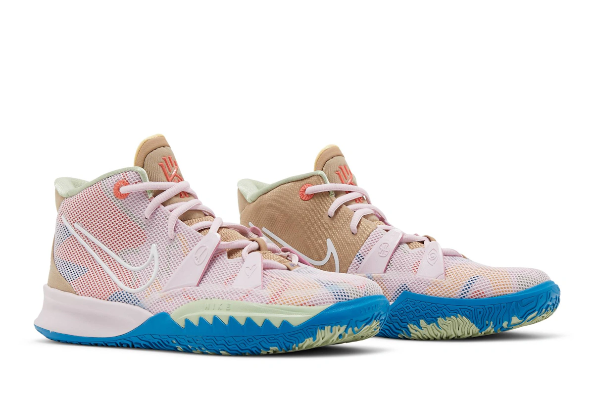 (Grade School) Nike Kyrie 7 '1 World 1 People - Regal Pink' CT4080-600