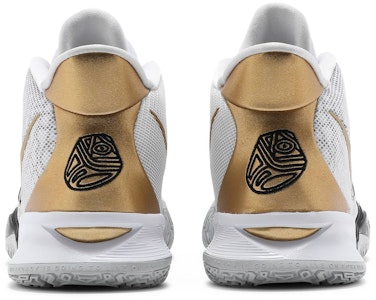 耐克 Kyrie 7 '戒指' CQ9326-101 Details for 耐克 Kyrie 7 '戒指' CQ9326-101