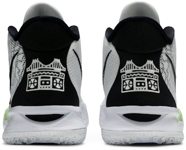 나이키 카이리 7 EP '브루클린 비트' CQ9327-100 Details for 나이키 카이리 7 EP '브루클린 비트' CQ9327-100