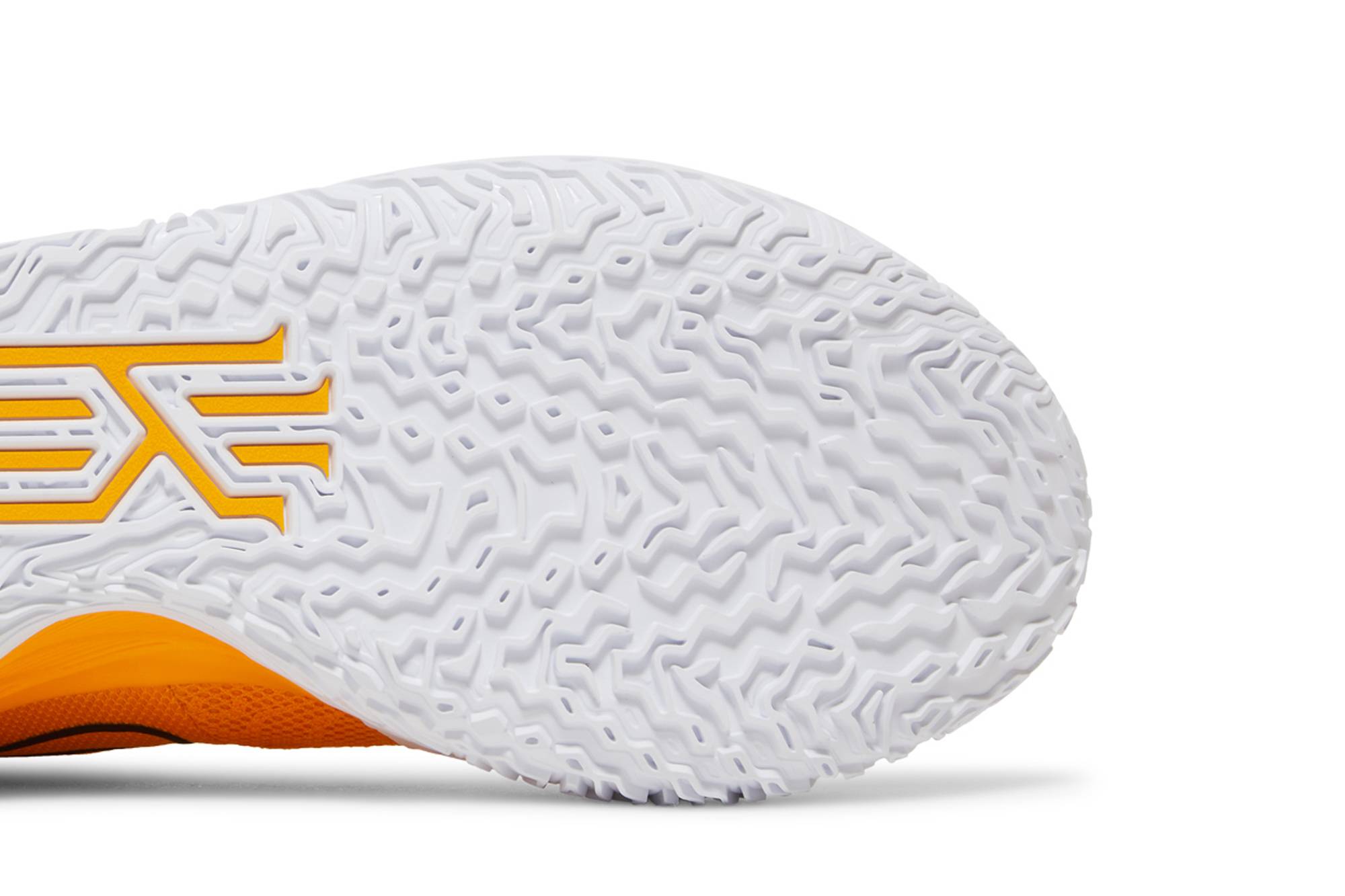 Purchase カイリー7 TB "ユニバーシティゴールド" DM5042-702