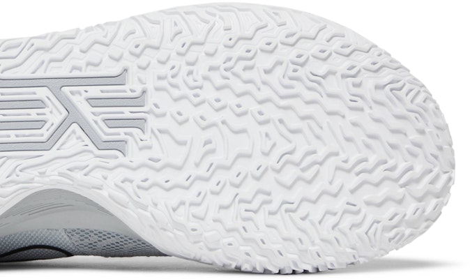 カイリー7 TB "ウルフグレー" DM5042-003 Purchase カイリー7 TB "ウルフグレー" DM5042-003