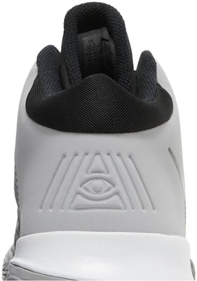 Nike Kyrie Flaptrap 4 'Kelabu Putih' CT1972-002/CT1973-002 Sizing Nike Kyrie Flaptrap 4 'Kelabu Putih' CT1972-002/CT1973-002