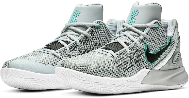 Nike Kyrie Flytrap 2 'Kelabu Hitam Hijau' A04438-003 Lookbook Nike Kyrie Flytrap 2 'Kelabu Hitam Hijau' A04438-003