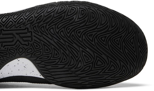 耐吉 Kyrie Flytrap 4 EP '黑白配色' CT1973-001 Purchase 耐吉 Kyrie Flytrap 4 EP '黑白配色' CT1973-001