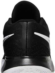 Nike Kyrie Flytrap 6 'Hitam Putih' DM1125-001 Sizing Nike Kyrie Flytrap 6 'Hitam Putih' DM1125-001