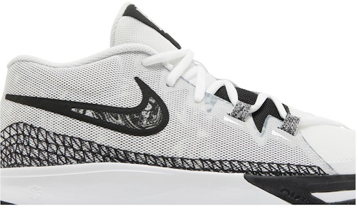 Nike Kyrie Flytrap 6 'Putih Hitam' DM1125-101 Order Nike Kyrie Flytrap 6 'Putih Hitam' DM1125-101