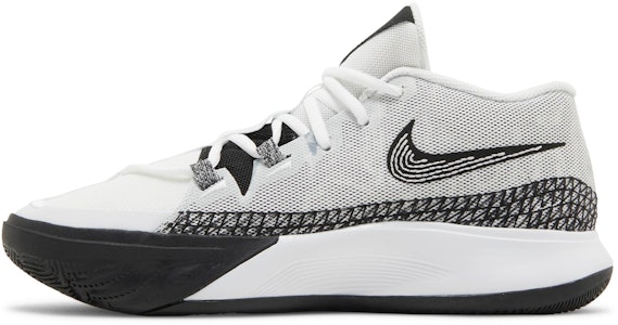 Nike Kyrie Flytrap 6 'Putih Hitam' DM1125-101 Lookbook Nike Kyrie Flytrap 6 'Putih Hitam' DM1125-101