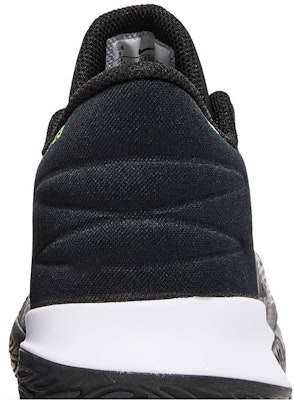 나이키 카이리 플라이트랩 5 '블랙 쿨 그레이 볼트' DC8991-002 Sizing 나이키 카이리 플라이트랩 5 '블랙 쿨 그레이 볼트' DC8991-002