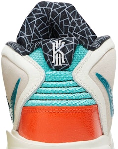 耐克Kyrie Infinity“中国新年” DH5388-001 Sizing 耐克Kyrie Infinity“中国新年” DH5388-001