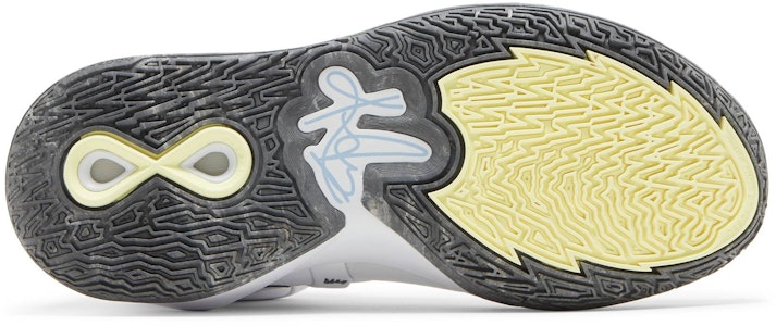 耐克 Kyrie Infinity 烟雾与镜像 DC9134-102 Shop 耐克 Kyrie Infinity 烟雾与镜像 DC9134-102