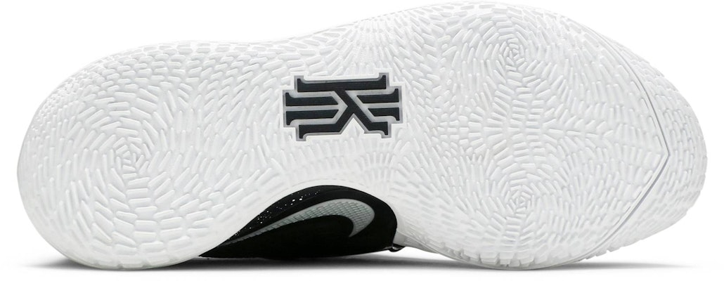 Nike Kyrie Low 2 'Hitam Perak Metalik' AV6337-003/AV6338-003 Shop Nike Kyrie Low 2 'Hitam Perak Metalik' AV6337-003/AV6338-003