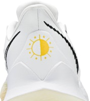 나이키 카이리 로우 3 '이클립스' CJ1286-100 Sizing 나이키 카이리 로우 3 '이클립스' CJ1286-100