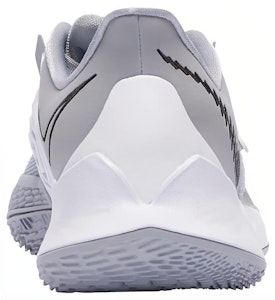 カイリー Low 3 TB "フラットシルバー" CW4147-002 Shop カイリー Low 3 TB "フラットシルバー" CW4147-002