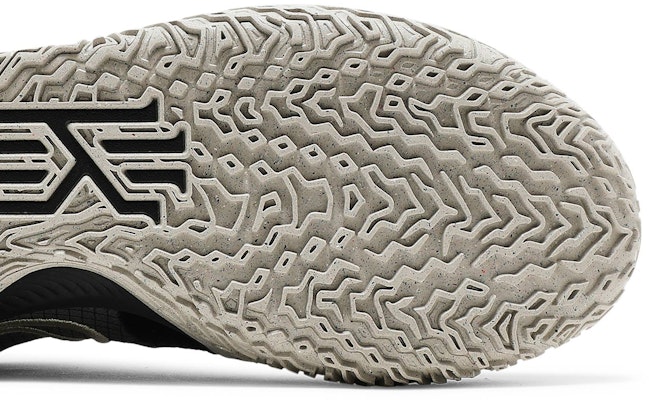Nike Kyrie 低筒 4 黑骨 防震滑 真戰籃球鞋 男款 粟米灰黑 海外版 Purchase Nike Kyrie 低筒 4 黑骨 防震滑 真戰籃球鞋 男款 粟米灰黑 海外版