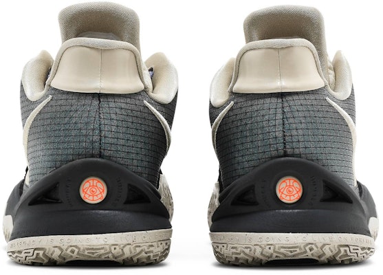 Nike Kyrie 低筒 4 黑骨 防震滑 真戰籃球鞋 男款 粟米灰黑 海外版 Details for Nike Kyrie 低筒 4 黑骨 防震滑 真戰籃球鞋 男款 粟米灰黑 海外版