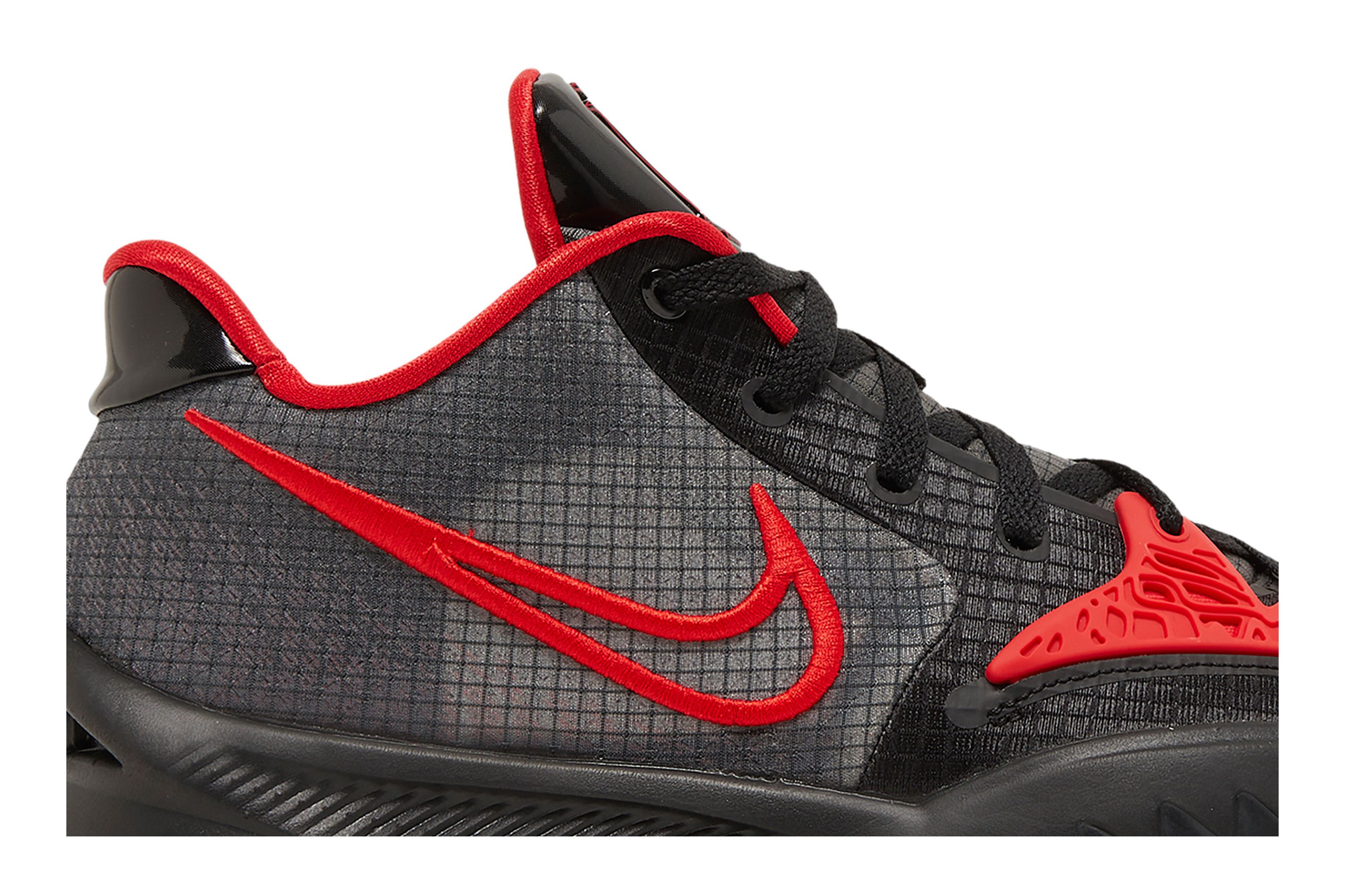 Lookbook Nike Kyrie Low 4 歐文4 台灣版 減震防滑耐磨 低筒 籃球鞋 男女同款 黑紅色