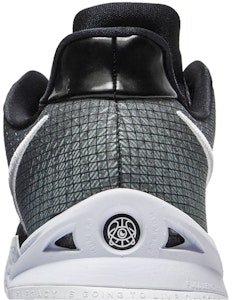 Nike Kyrie Low 4 TB 'Hitam Putih' DA7803-001 Sizing Nike Kyrie Low 4 TB 'Hitam Putih' DA7803-001