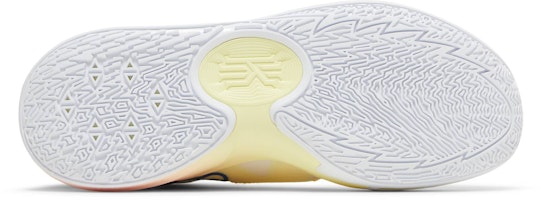 Nike Kyrie Low 5 'Butterfly Effect' - Kesan Rama-Rama DJ6012-100/DJ6014-100 Shop Nike Kyrie Low 5 'Butterfly Effect' - Kesan Rama-Rama DJ6012-100/DJ6014-100