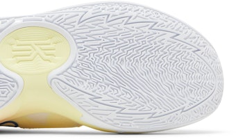 Nike Kyrie Low 5 'Butterfly Effect' - Kesan Rama-Rama DJ6012-100/DJ6014-100 Purchase Nike Kyrie Low 5 'Butterfly Effect' - Kesan Rama-Rama DJ6012-100/DJ6014-100